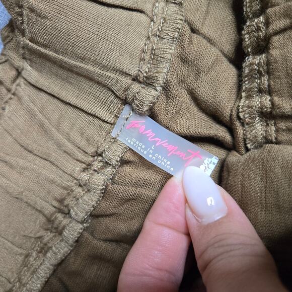 Free People Movement Cargo Women's Shorts Size: L - Picture 5 of 5